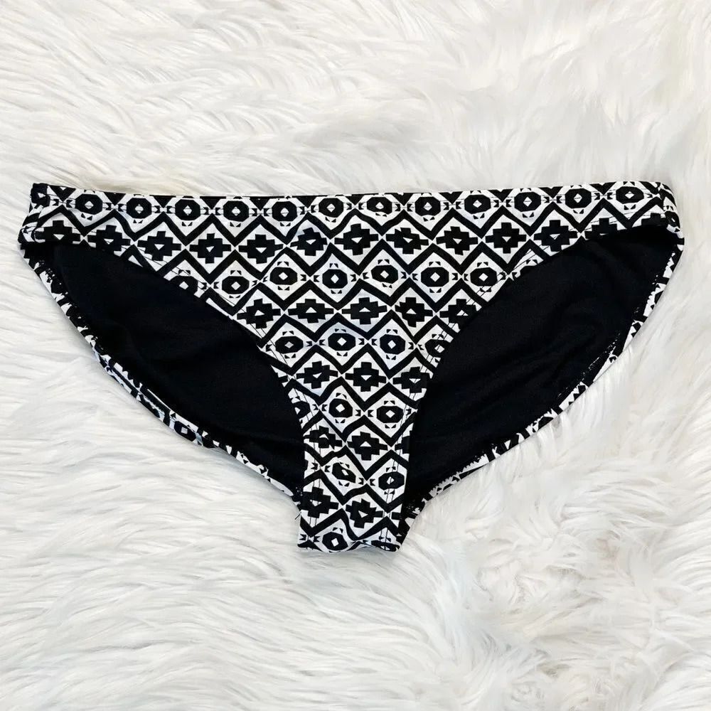 Op Patterned Full Back Bikini Bottoms White and Black Size Large